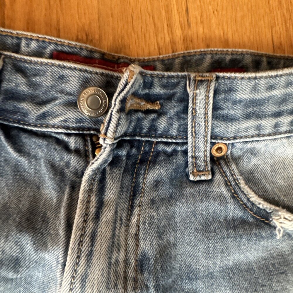 Women’s Lucky Brand Distressed Jean Shorts Size 10/30 - Picture 11 of 14